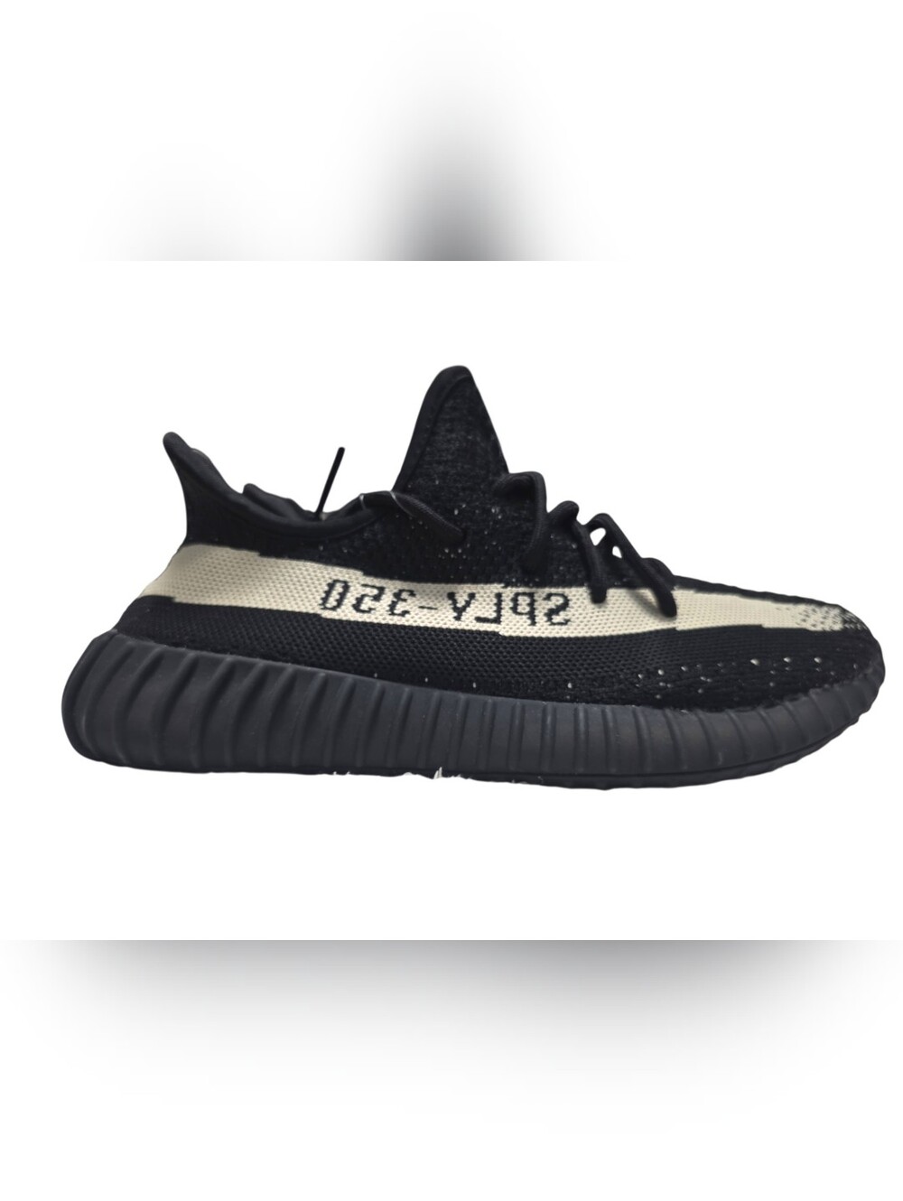 adidas Yeezy Boost 350 V2 “Oreo” (W 7.5 / M 6.5) No Box Brand New